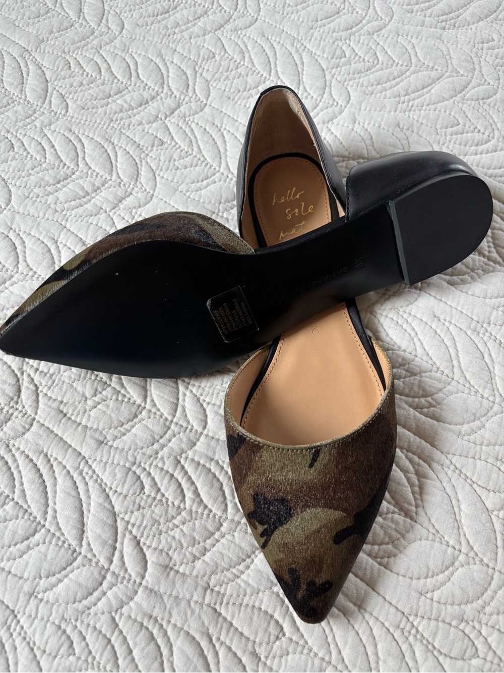 NIB - Banana Republic Calf Hair D’Orsay Camo Flats - Picture 2 of 8
